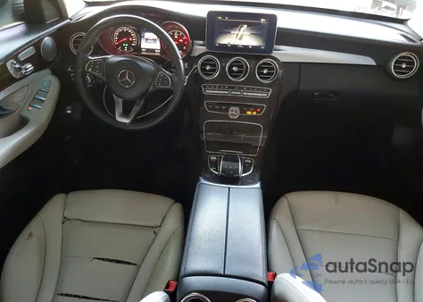 2017 Mercedes-Benz C 300 из США, поврежденный, VIN 55SWF4JB0HU203630